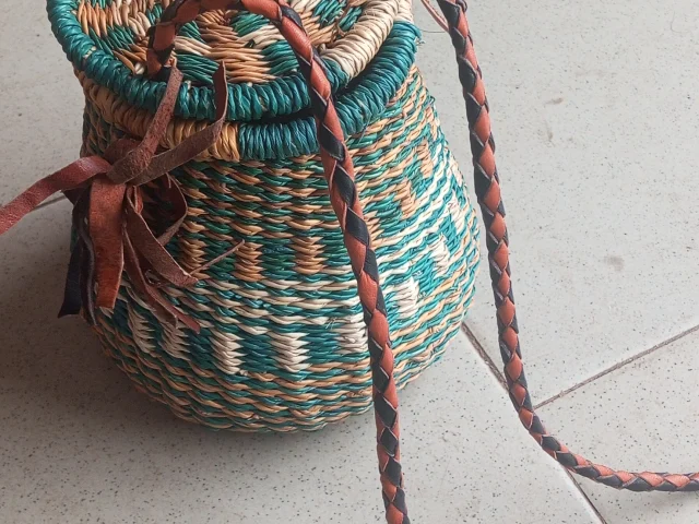 Woven crossbody bag