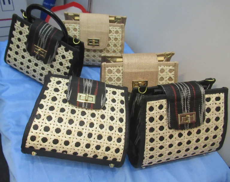 Woven handbags